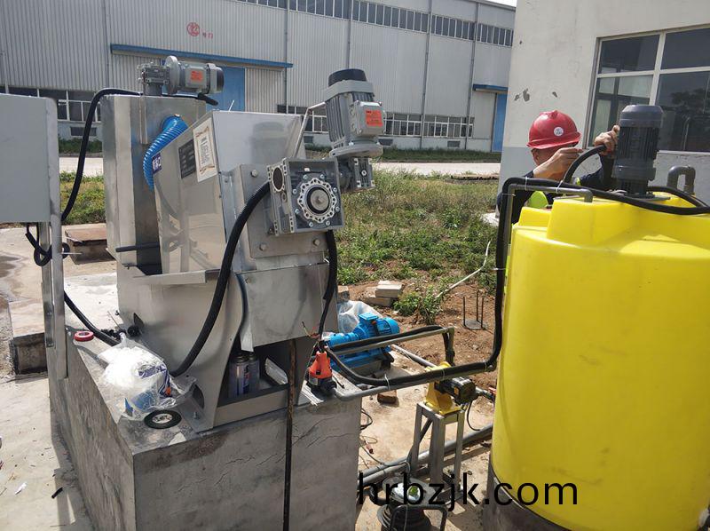 壓(ya)濾(lv)機的(de)保養信息