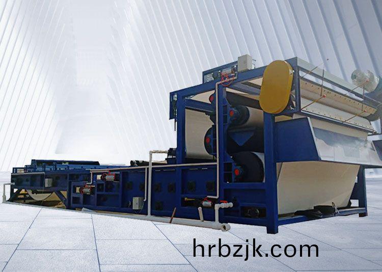 BPF係列(lie)帶(dai)式(shi)壓(ya)濾機(ji)