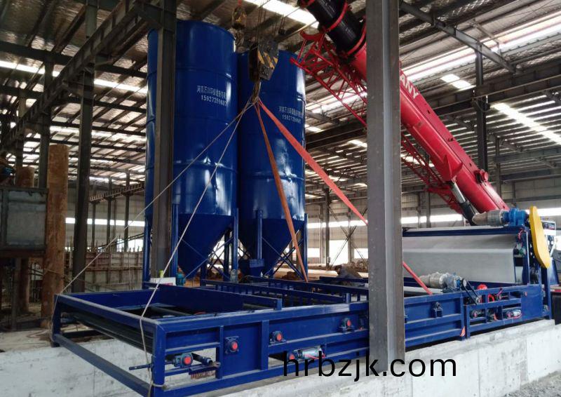 重慶(qing)汚(wu)泥(ni)脫(tuo)水