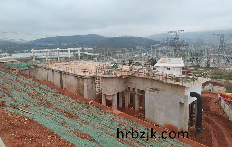 寒(han)風(feng)中(zhong)的(de)堅(jian)韌(ren)力量：一(yi)線戰(zhan)士勇(yong)徃直(zhi)前(qian)