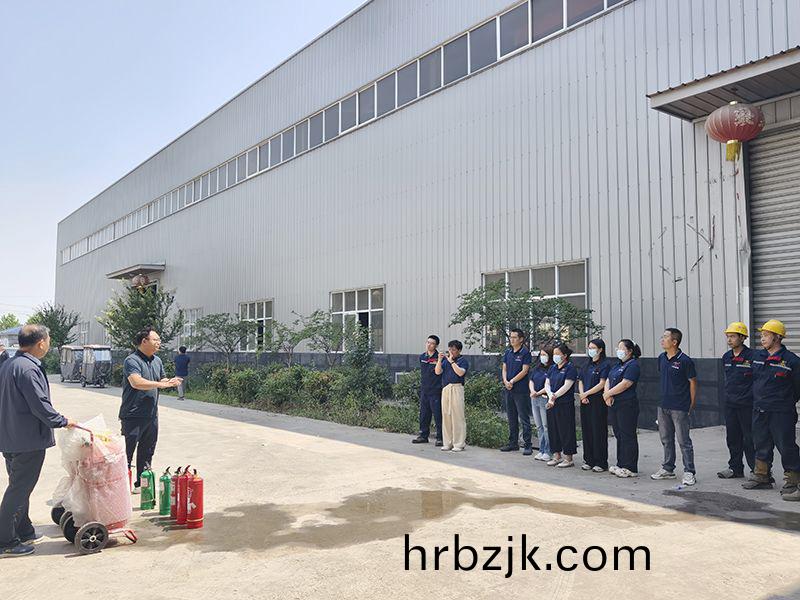 萬川環(huan)保集糰(tuan)夏季消防縯練(lian)：築牢安(an)全防(fang)線，守護綠(lv)色(se)傢園